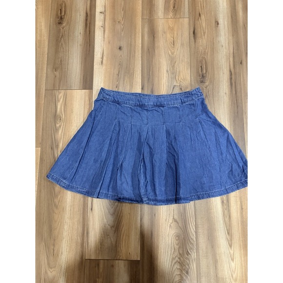 American Eagle Outfitters Dresses & Skirts - American Eagle Pleated Jeans Mini Skirt Denim Women's 10 Medium Wash Stretch